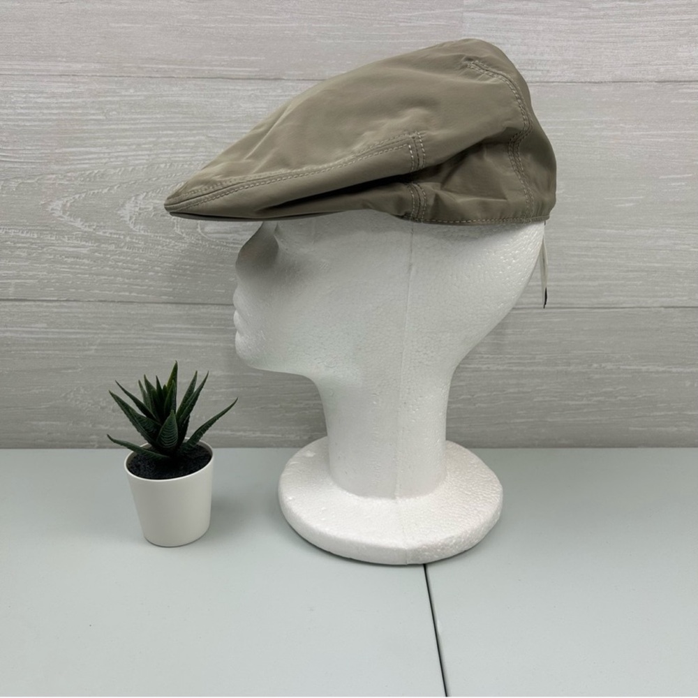 NWT Coach Newsboy Cap